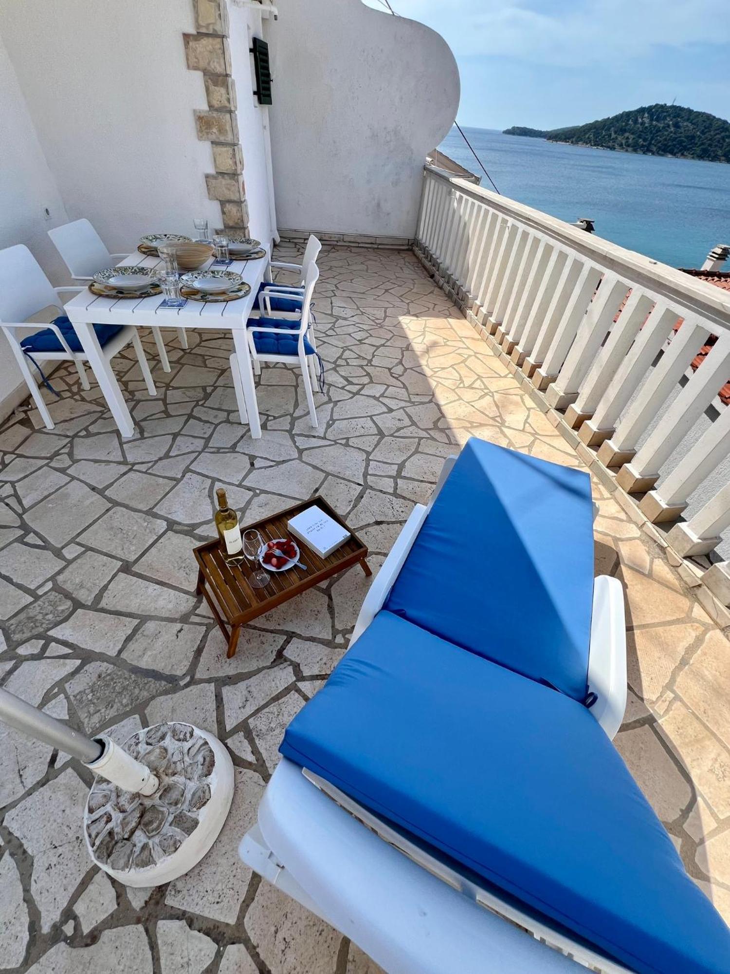 Apartment Jole Ражань Екстер'єр фото