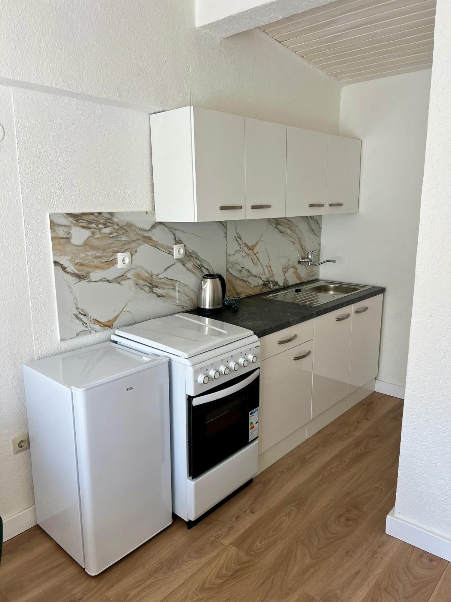 Apartment Jole Ражань Екстер'єр фото