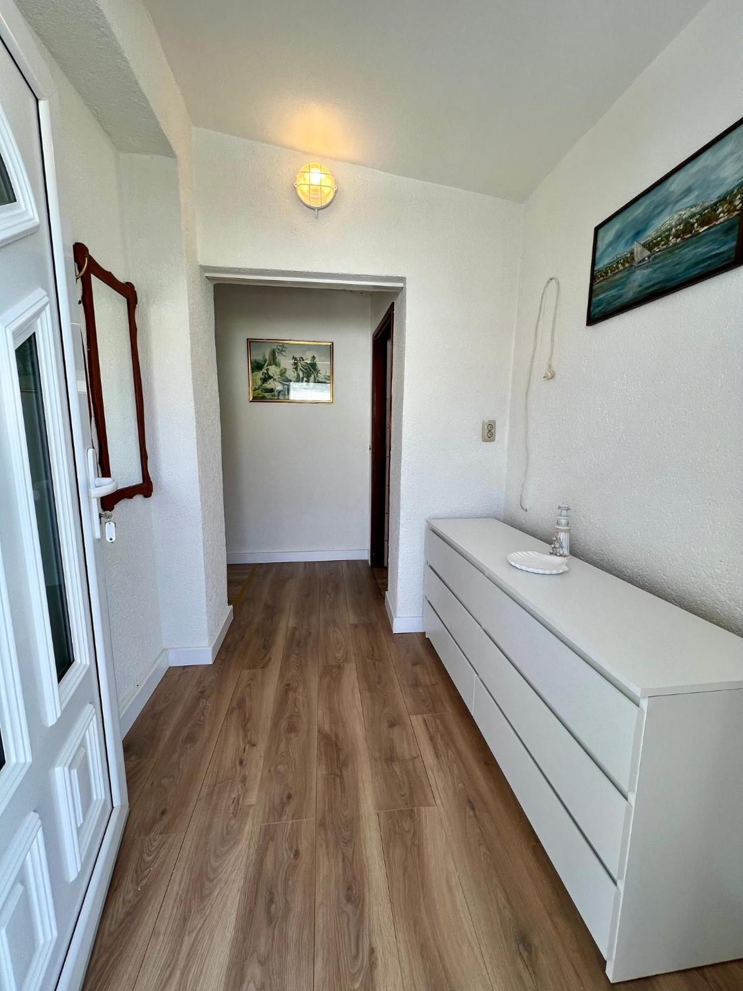 Apartment Jole Ражань Екстер'єр фото